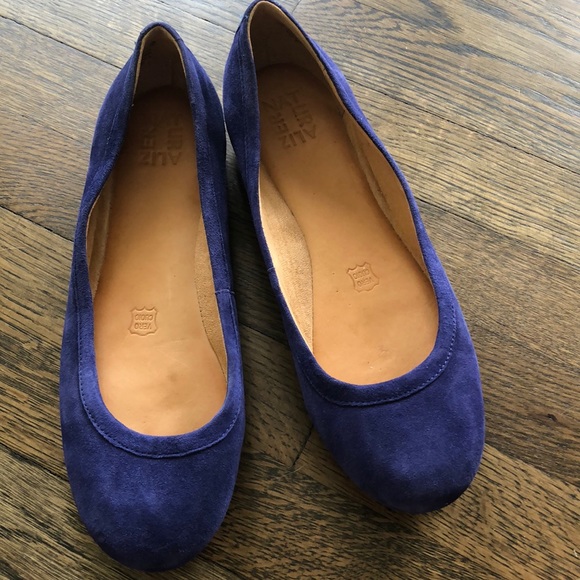 EUC blue suede ballet flats - timeless style by Naturalizer - Picture 2 of 5